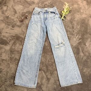 H&M Light Blue Distressed Wide Leg Jeans Sz 6